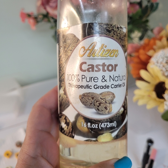 Amazing Proprietary Handmade Formula PURE Castor oil & vit E. GROWS long lashes - Picture 7 of 15